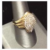 10KT GOLD DIAMOND CLUSTER RING 3.6DWT