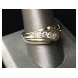 14KT WHITE GOLD MENS BAND W DIAMONDS