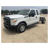 *Ford F-350 Super Duty Cab/Chassis