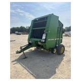 John Deere 535 Round Baler