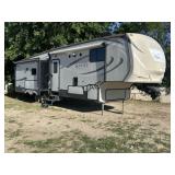 *2016 Sunset Trail 33RL Rear Living