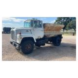 **Ford 8000 Diesel  Dry Box Spreader Truck