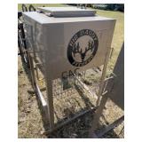 NEW Big Daddy Deer Feeder