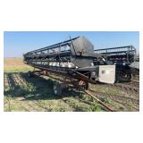 AGCO 7000 Platform Header w/Trailer