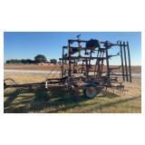 Krause Field Cultivator W/Levellers Hydraulic Fold