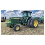 John Deere 4560 Cab/Air Tractor w/Duals
