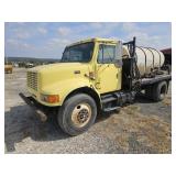 *1995 International 4900 DT466 Cummins Water Truck