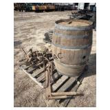 Pallet of Vintage Items