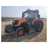 Kubota M1085 Cab/Air Tractor w/TerrainKing KB2200