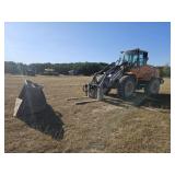 Doosan DL250TC Wheel Loader w/Bucket and Forks