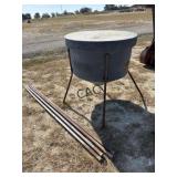 600lb Standing Deer Feeder