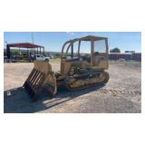 CAT D4C Track Loader