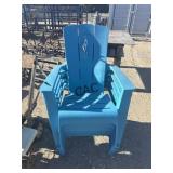 Lot of 5 Plastic Outdoor Chairs