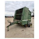 John Deere 530 Round Baler