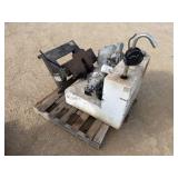 L-Shape Fuel Tank, Transmission & 5th Wheel Hitch