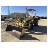 International 260A Tractor