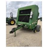 John Deere 566 Round Baler
