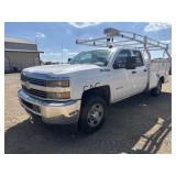 *2015 Chevrolet 2500 Double Cab w/Utility Bed