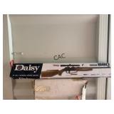 NEW Daisy Powerline Model 880