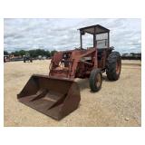 1981 International 484 w/Case Front Loader/Bucket