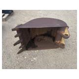 Backhoe Bucket w/Teeth