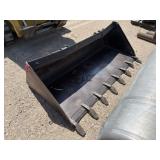 Skid Steer Toothed Bucket