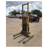 Electric Cherry Picker (Needs Battery)