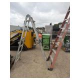 Lot of 2 Ladders