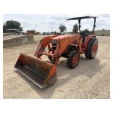 Kubota L4600 4WD HST w/LA764 Loader/Bucket