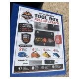 20' Aluminum Toolbox w/14pc Ratchet Straps