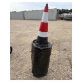 NEW SD Lanch 25pc Traffic Cones