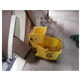 Mop bucket
