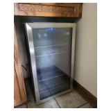Insignia Mini bar fridge