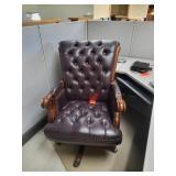 Executive office chair