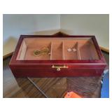 Cigar humidor display box