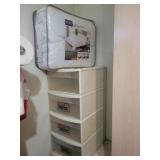 Full/queen comforter and organizer