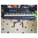 Yamaha & Casio ToneBank CT670 keyboard