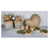 Recycled paper dï¿½cor & resin candle holders