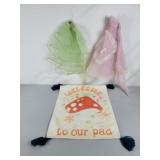 2 Vint Kitchen Aprons & Welcome to Our Pad Banner