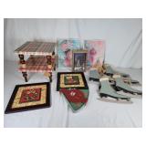 Wooden ice skates, Christmas dï¿½cor