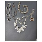 Necklaces & Earrings Inc Pearl Necklace