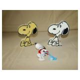 Snoopy 2 radios, walking & turning Snoopy the Ace