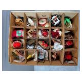 LG lot of vint ornaments Plastic metal wood felt