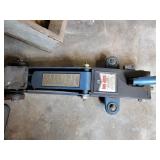 Ham Jacks 1 1/2 ton Floor jack