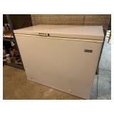 Chest freezer