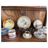 Misc Glassware ( open for more pics )