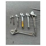 ADJUSTABLE WRENCH SET