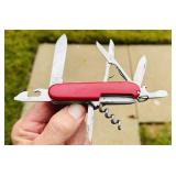 (5) SWISS ARMY POCKET KNIFE