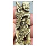SIGNED CARVED NETSUKE - SENNIN - GRAPE CLUSTERS