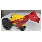 1946 SUPER SIX JUNIOR TOY TRACTOR & LOADER - works